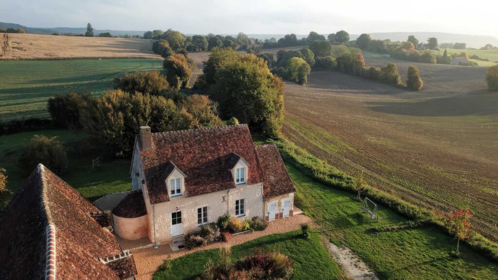 Hébergements sur place au Domaine des Écuries dans le Perche — chambres et séjour à Boissy-Maugis