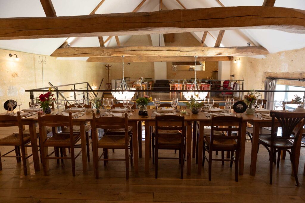 Vue des mezzanines pendant un mariage au domaine