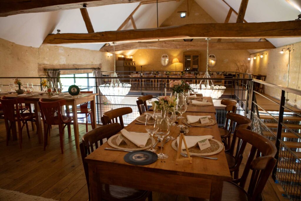 Vue des mezzanines pendant un mariage au domaine