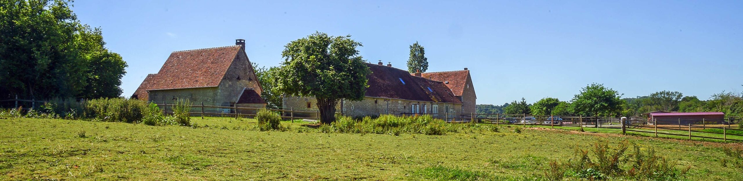 Vue du Domaine des Écuries à Boissy-Maugis dans le Perche