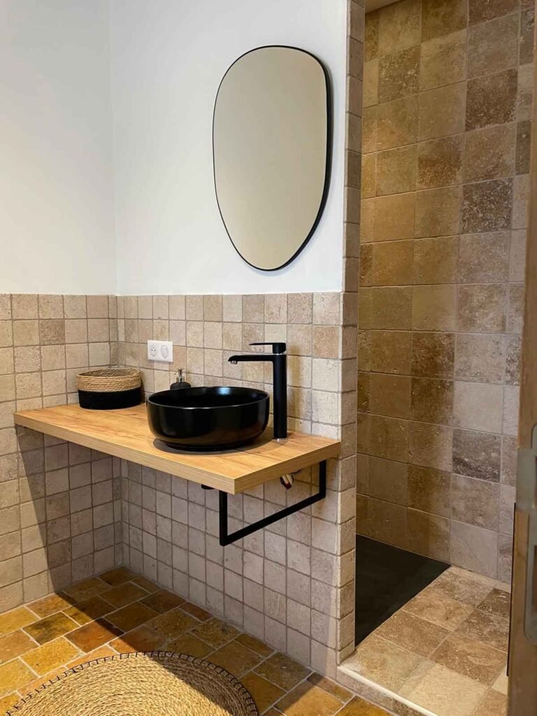 Chambre Avec Douche2 Domaine-Des-Ecuries